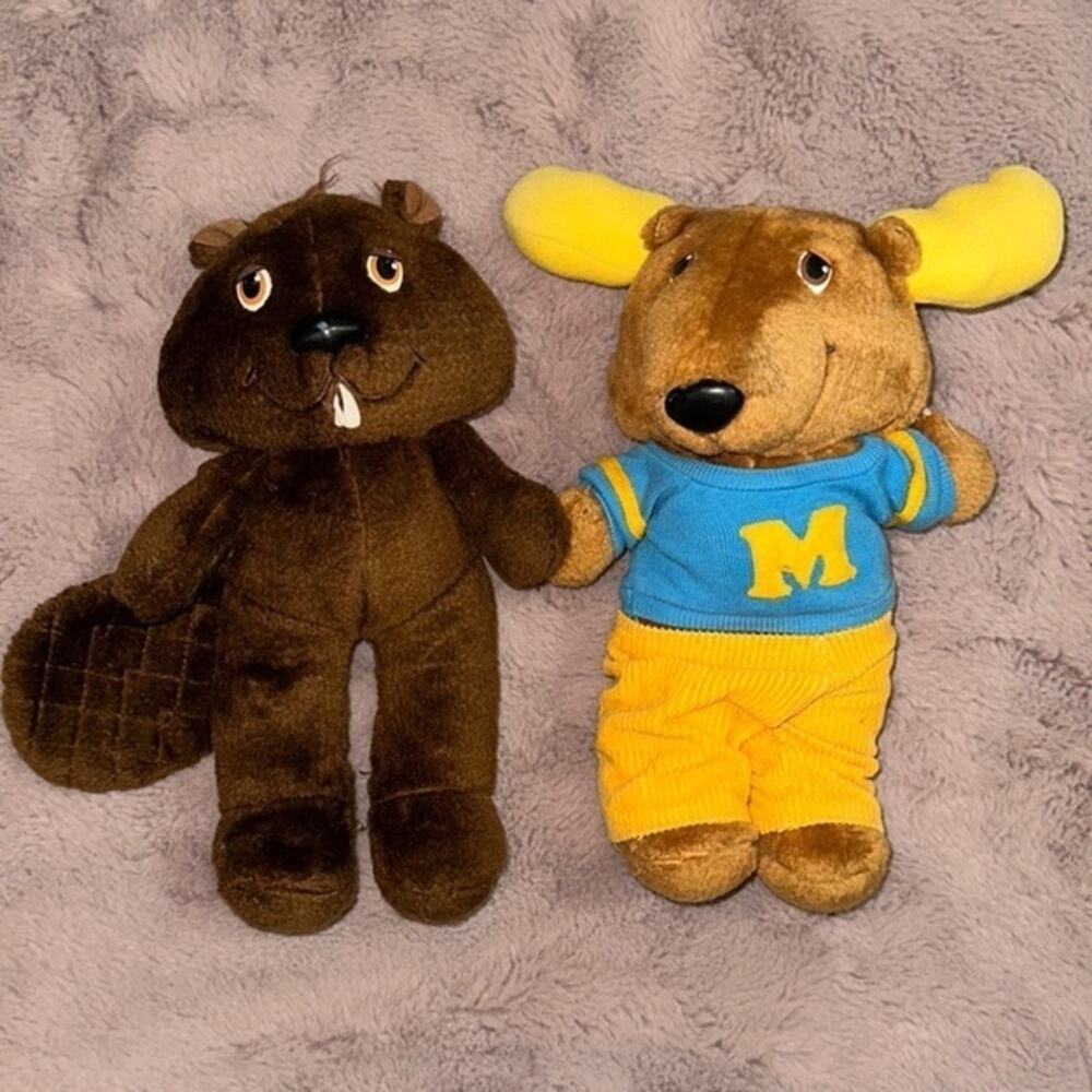Vintage 1984 Get Along Gang Bingo Beaver and Montgomery Moose Plush 13"